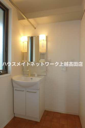 アルカディア至徳寺の独立洗面台|洗髪洗面化粧台