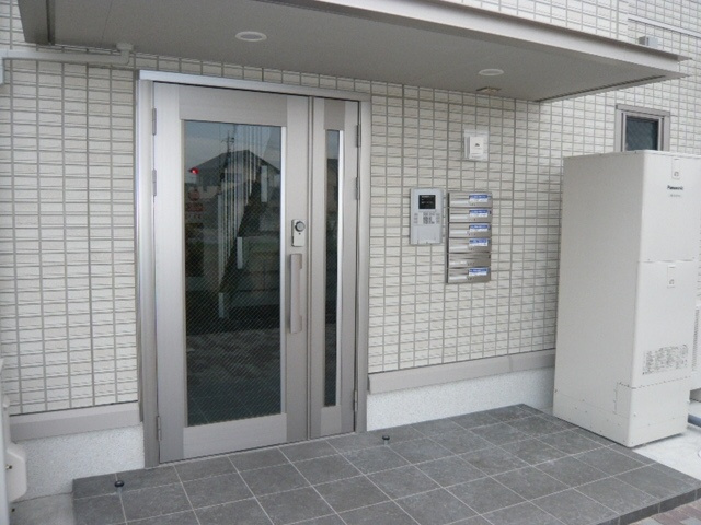 ヒルズひがし野Bのエントランス|オートロック