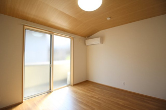 【洋室】 | エントランスライフ衣笠