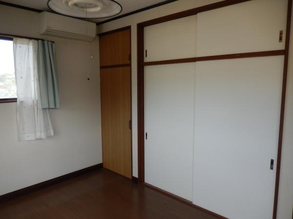 出雲市湖陵町三部　中古戸建の洋室