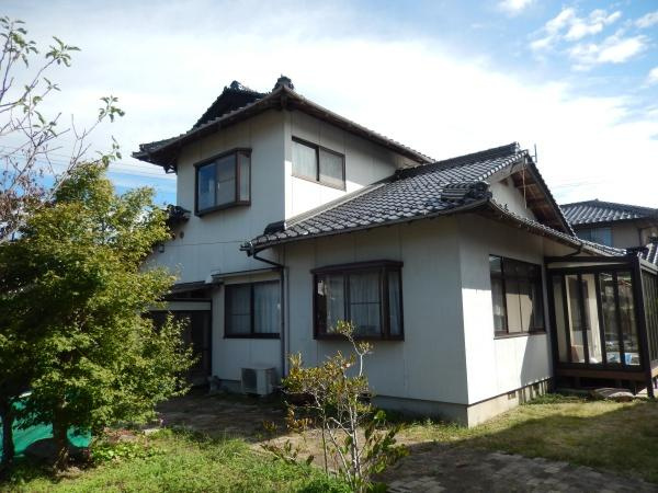 出雲市湖陵町三部　中古戸建の外観