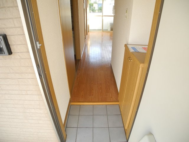 プチメゾンスカイラークの玄関|※別のお部屋の内装写真です。