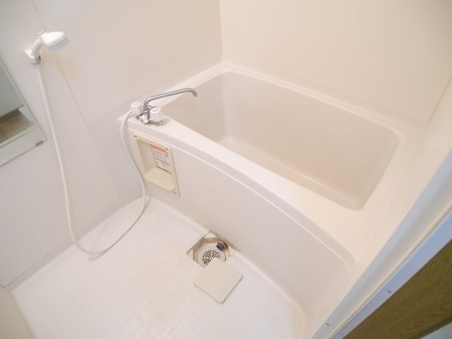 プチメゾンスカイラークの浴室|※別のお部屋の内装写真です。