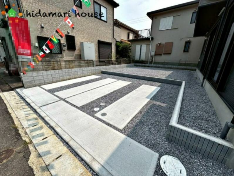 上尾市原市17期　新築戸建　グラファーレ01の駐車場