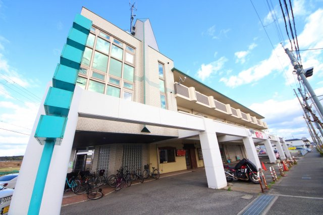 サニーディの外観