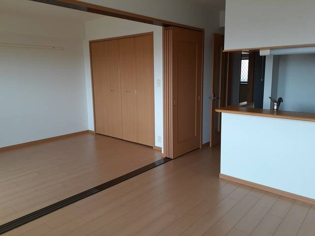 ラフォーレ東山の居間・リビング