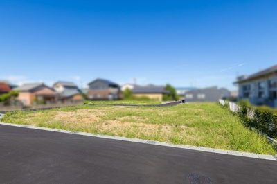 【前面道路含む現地写真】 | 鈴鹿市東玉垣町《ガーデンヒルズ東玉垣Ⅲ 全6区画》