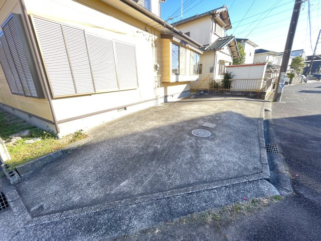 みずほ台貸家の駐車場|駐車スペースです