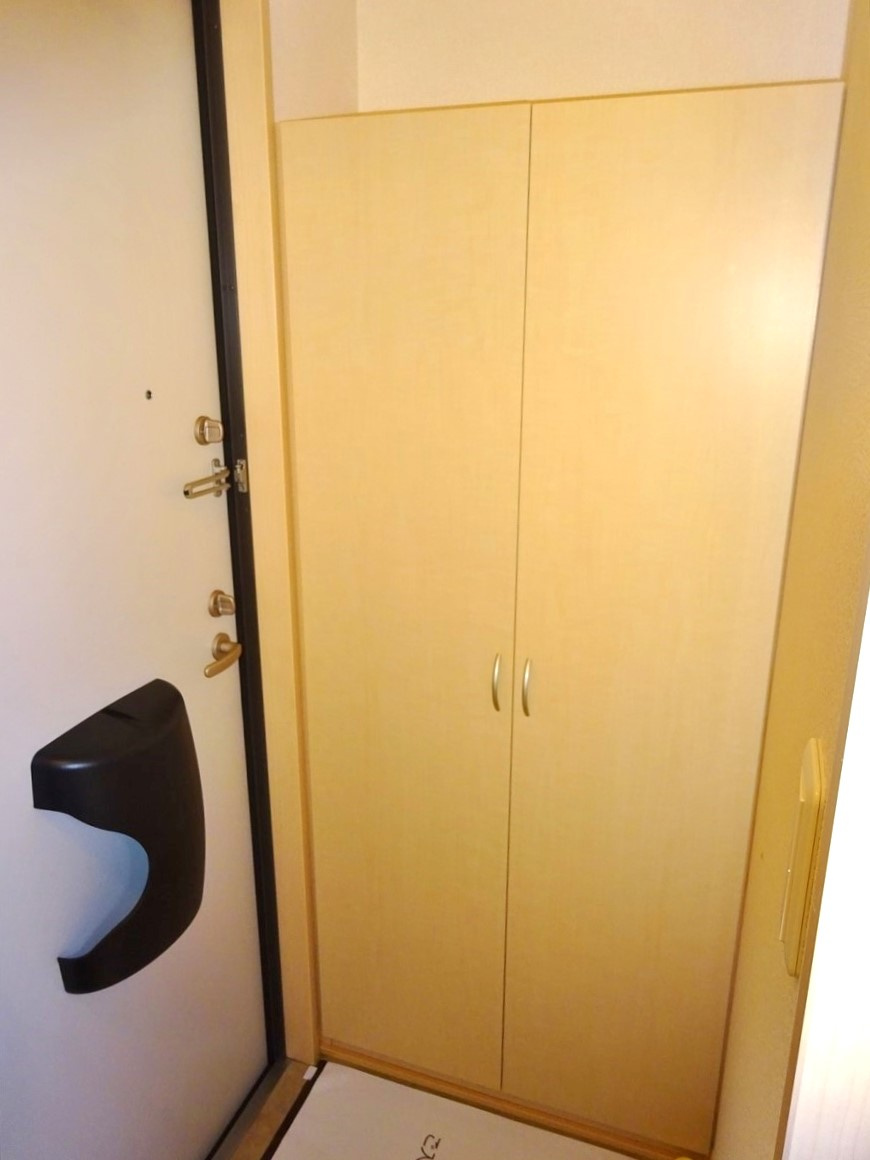 ニーナ　A棟の玄関