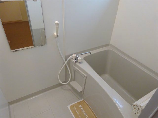 ニーナ　A棟の浴室