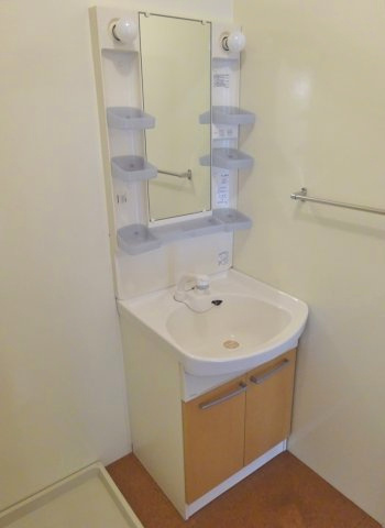 ニーナ　A棟の洗面所