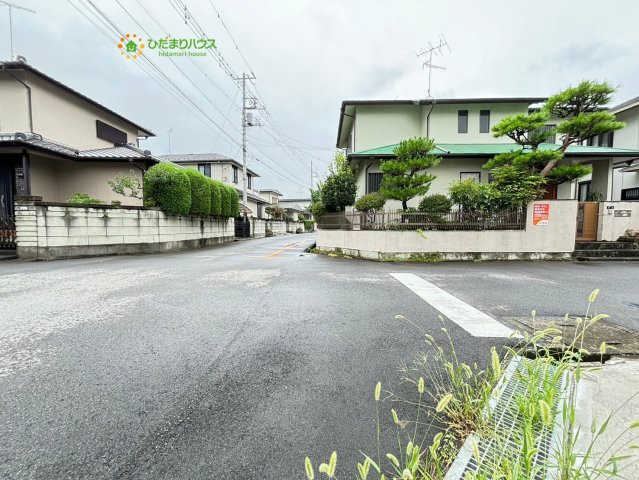 熊谷市上之　P3　新築一戸建て　いろどりアイタウン　01の前面道路含む現地写真