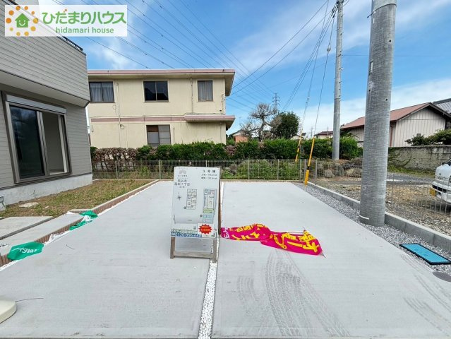 熊谷市箱田7丁目　未入 居住宅　いろどりアイタウン　03の駐車場