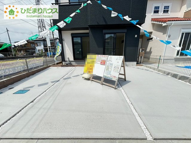 熊谷市箱田7丁目　未入 居住宅　いろどりアイタウン　01の駐車場