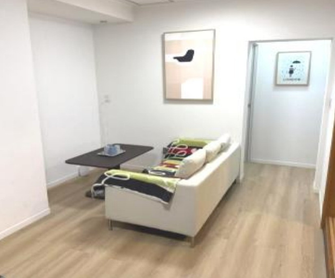 【洋室】 | ベルメゾン池袋高知ビル | 一日の疲れをいやしてくれる寝室。