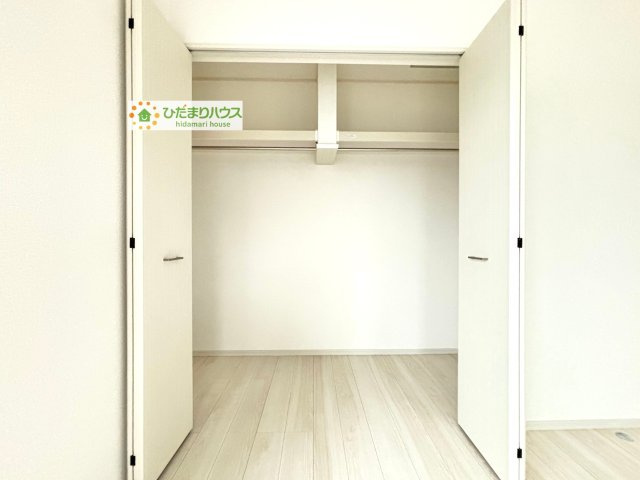 熊谷市石原　中古一戸建て　いろどりアイタウン　01の収納|クローゼットタイプの収納は荷物がどこにあるかすぐに見つかります！							
