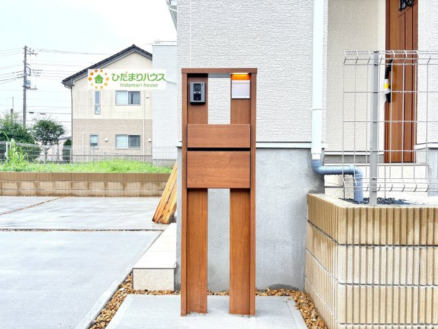 熊谷市石原　中古一戸建て　いろどりアイタウン　01の設備|通りの少ない前面道路なので小さなお子様も安心ですね♪