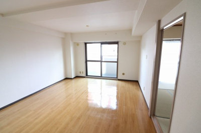 【居間・リビング】 | 鶴見緑地道端マンション