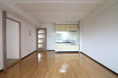 【居間・リビング】 | 鶴見緑地道端マンション