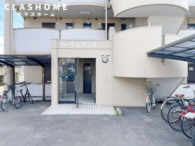 カーサビアンカ　　　刈谷市近郊の賃貸はクラスホームのエントランス