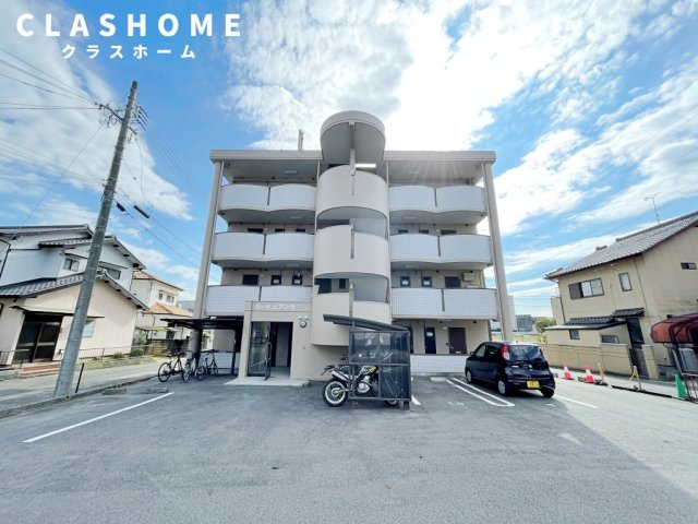 カーサビアンカ　　　刈谷市近郊の賃貸はクラスホームの駐車場