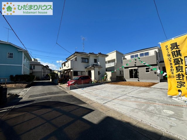 熊谷市桜町　第2　新築一戸建て　リーブルガーデン　01の前面道路含む現地写真