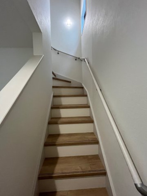 【その他】 | 鈴蘭台北町６丁目　新築戸建 | 手すりがついて安全です。