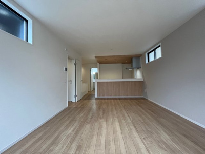 【居間・リビング】 | 鈴蘭台北町６丁目　新築戸建 | 約19.1帖のLDKです。