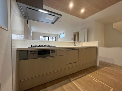 【キッチン】 | 鈴蘭台北町６丁目　新築戸建 | 収納も多いのでキッチン廻りが片付きます。