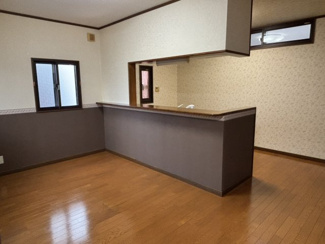 【居間・リビング】 | 堺市西区津久野町二丁・店舗付住宅