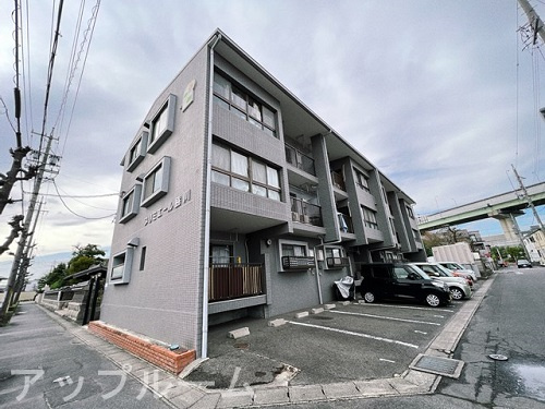 春日井市勝川町４丁目の賃貸マンションの外観