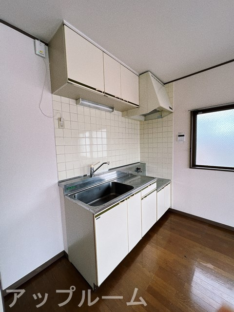 春日井市勝川町４丁目の賃貸マンションのキッチン