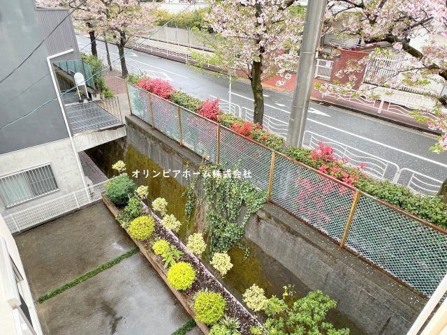 中古戸建 江東区東陽1丁目　所有権30.34坪　カースペース2台　空家の展望