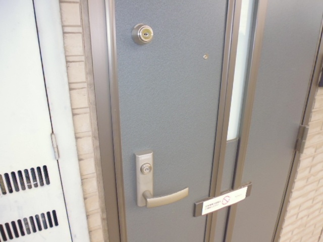 プラザ古城池の玄関