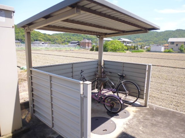プラザ古城池のその他共用部分|駐輪場