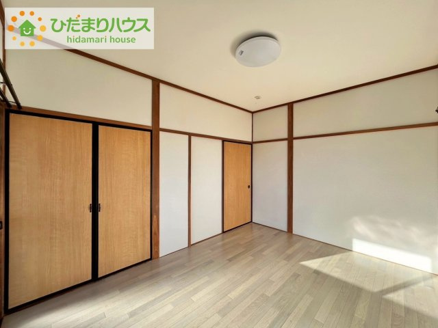 高萩市大字安良川　中古戸建の洋室|木の温もりがやさしいフローリング