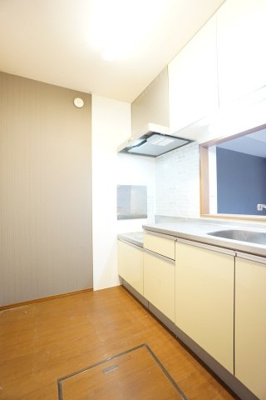 【キッチン】 | ベベソラーナ | ※同物件・反転タイプの写真です。