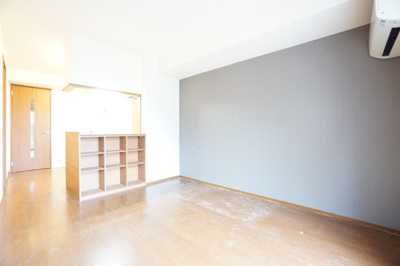 【居間・リビング】 | ベベソラーナ | ※同物件・反転タイプの写真です。