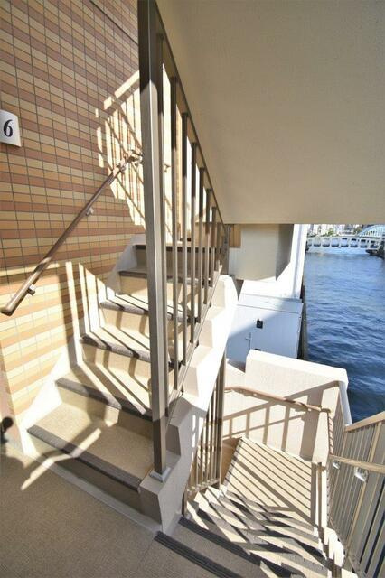 Ｌｉｖｅ　Ｆｌａｔ茅場町のその他共用部分|共用階段 