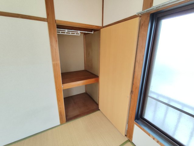 西小松川戸建ての収納