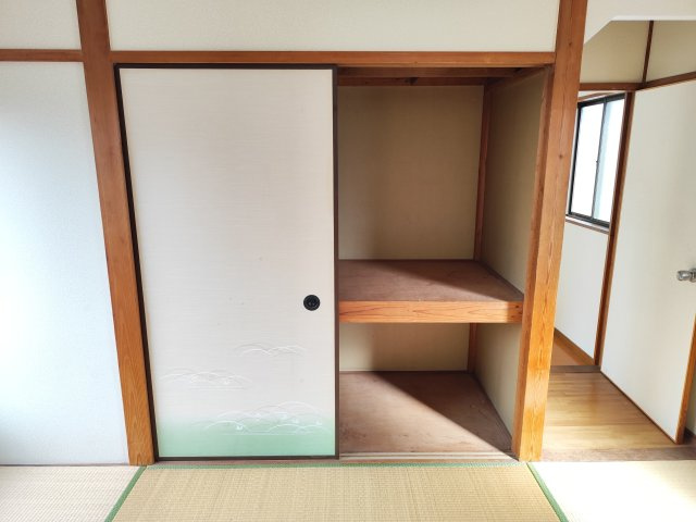 西小松川戸建ての収納