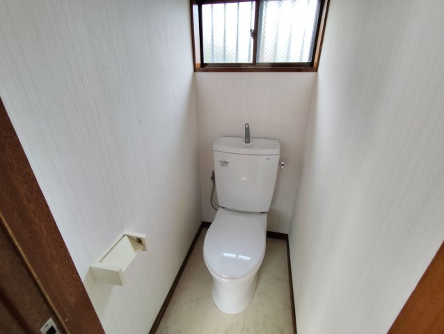 西小松川戸建てのトイレ