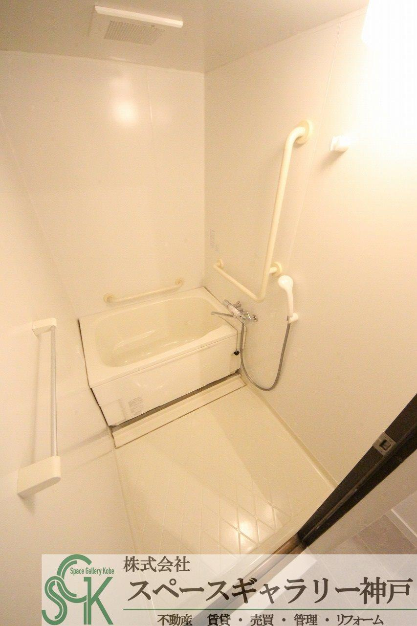 入江第二の浴室|※お部屋により仕様が異なる場合があります。