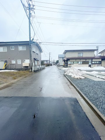 会津若松市表町2期　GRAFARE　全2棟の前面道路含む現地写真
