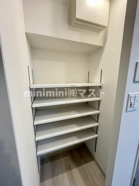アーバネックス南森町WESTの収納