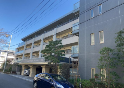 【現況写真】 | デュオセーヌ緑山 | 眺望の良さを楽しめるダイニングキッチンで家族団らんの時間を過ごしてはいかがでしょうか。バルコニーから見える景色を家族で眺める時間は、時間が経つのを忘れてしまいそうですね。是非、現地を見に行きましょう！