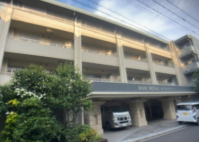 【構造・工法・仕様】 | デュオセーヌ緑山 | ＲＣ造、Reinforced Concreteは直訳すると補強されたコンクリートです。主に柱や梁・床・壁が鉄筋とコンクリートで構成おり、鉄筋を組んだ型枠にコンクリートを流し込んで固めたものを指します。