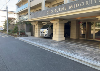 【駐輪場】 | デュオセーヌ緑山 | マンションの駐輪場は、事前に空きがあるか確認を取ると安心です。せっかく入居したのに駐輪スペースがない！なんてことになったら大変ですよね。そこで、内見時や購入前にはまず事前に確認しておくと良いでしょう。