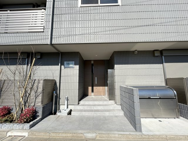 Ｊｏｌｉｅ　Ｍａｉｓｏｎ　Ｅａｓｔのエントランス