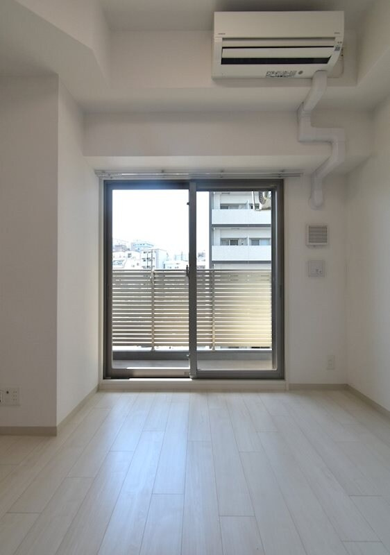 エステムコート新大阪XIIオルティ の居間・リビング